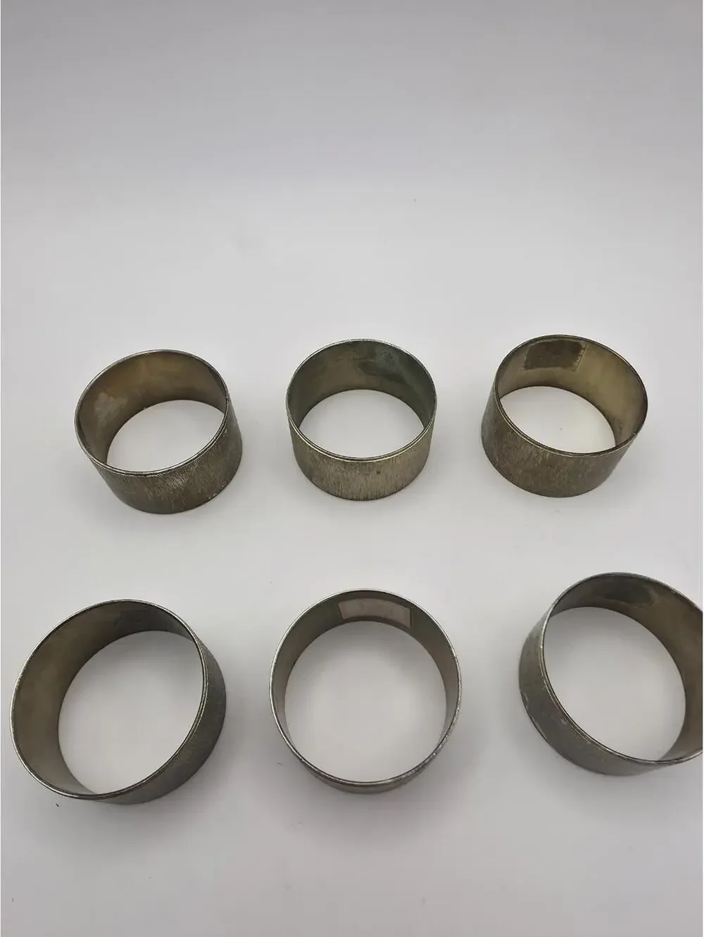 Vintage Audrey Brass Brushed Textured Patina Tone Napkin Rings Set Of 6 Matching